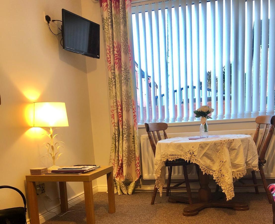 Ponderosea Cottage Free Gated Parking M1 & City Location, Wood Stove Lisburn Dış mekan fotoğraf